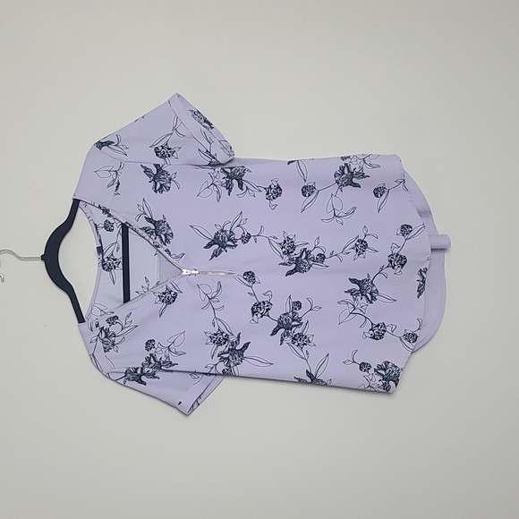 Apt. 9 purple floral top w/zipper - Picture 1 of 7